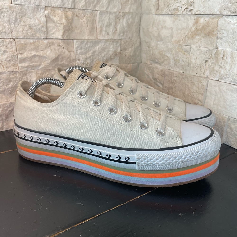 Converse Womens Chuck Taylor All Star Low Platform Canvas Shoe Size 9.5 Stripe